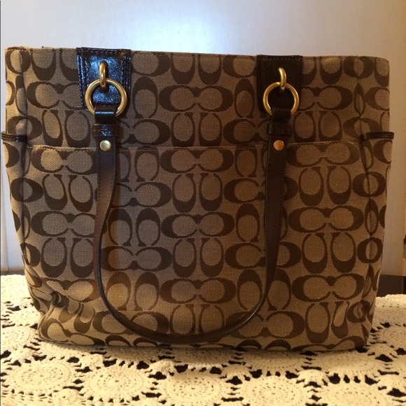 Authentic Coach Handbag - Picture 2 of 2